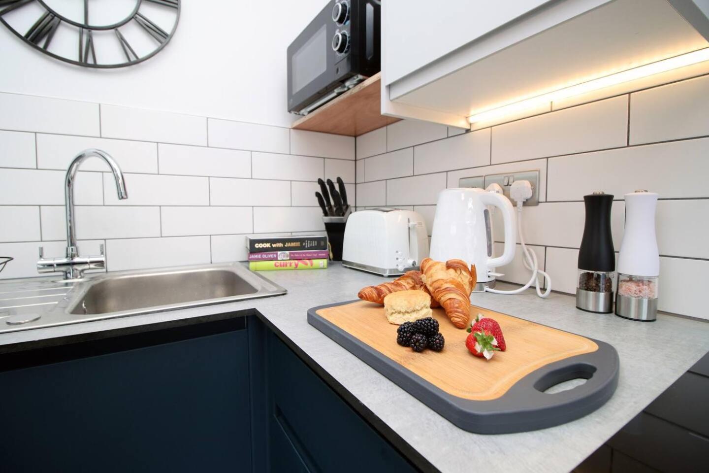 Boutique One Bedroom Apartment Cardiff Eksteriør billede