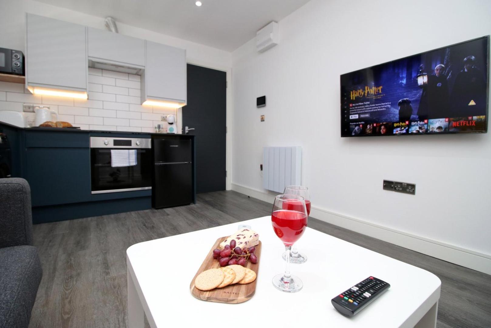 Boutique One Bedroom Apartment Cardiff Eksteriør billede